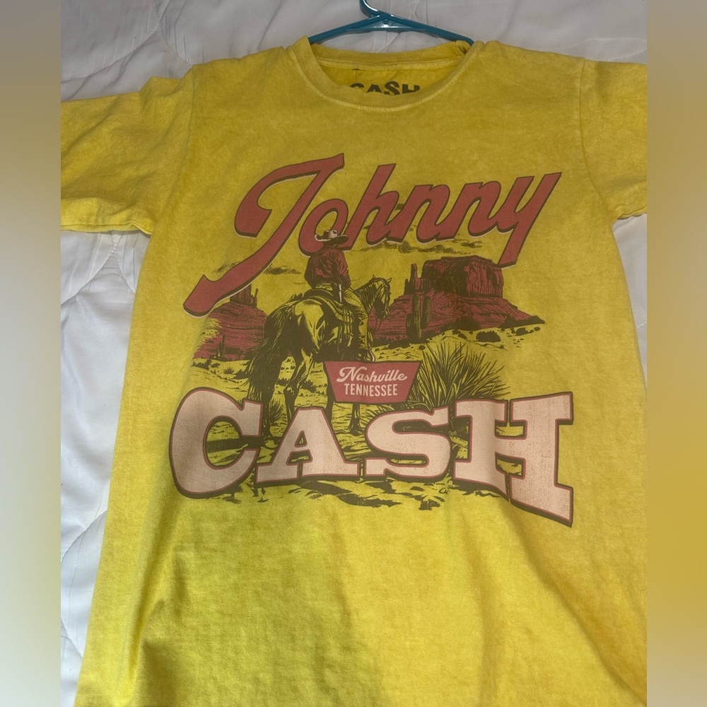 JOHNNY CASH graphic tee